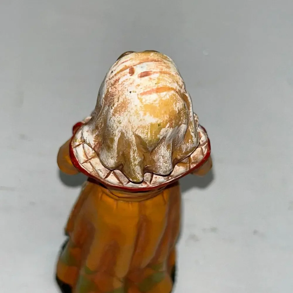 Harvest Woman Resin Figurine Autumn Fall Basket Fruit Decor